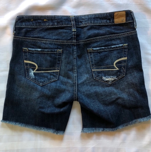NWT AEO distressed shorts - Picture 3 of 3